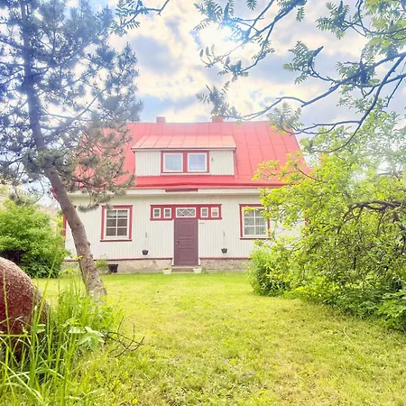 Hébergement de vacances Private House, Walk To Old Town, Garden And Parking *