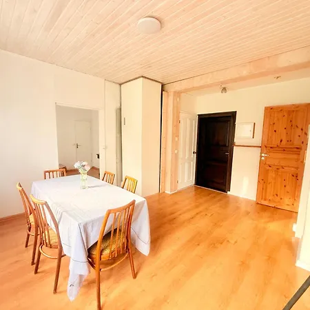 Hébergement de vacances Private House, Walk To Old Town, Garden And Parking *