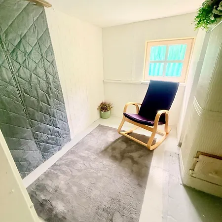 Hébergement de vacances Private House, Walk To Old Town, Garden And Parking