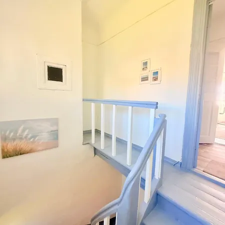 Hébergement de vacances Private House, Walk To Old Town, Garden And Parking