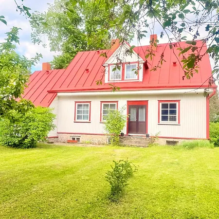 Hébergement de vacances Private House, Walk To Old Town, Garden And Parking