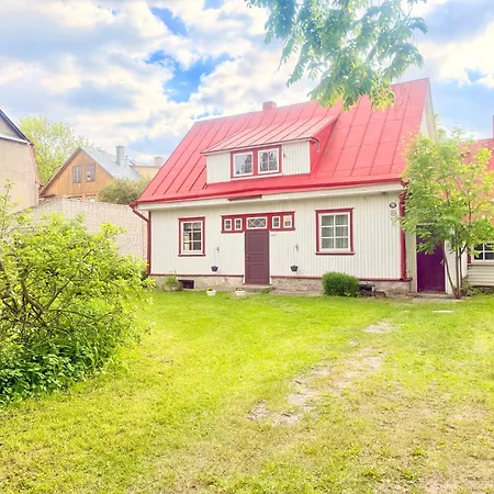 Private House, Walk To Old Town, Garden And Parking * Tallinn